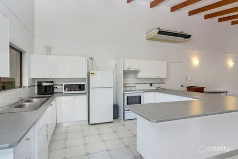 Property photo of 2 Manly Close Kewarra Beach QLD 4879