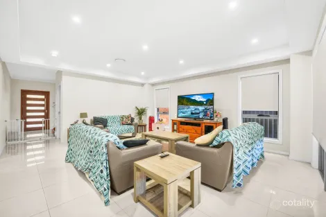 Property photo of 18 Armoury Road Jordan Springs NSW 2747