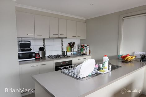Property photo of 4/181 Riversdale Drive Tarneit VIC 3029