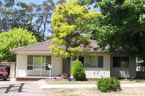 5 Cranbrook Pde, Rankin Park, NSW 2287