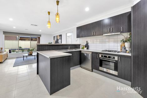 Property photo of 9 Richie Circuit Hillside VIC 3037