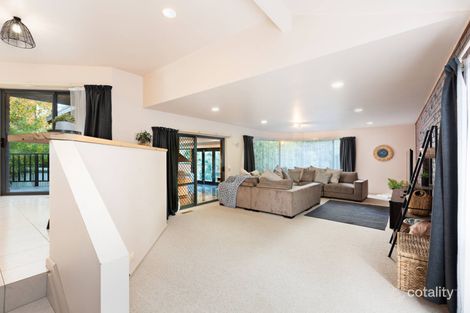 Property photo of 14 Loren Close Ballarat North VIC 3350