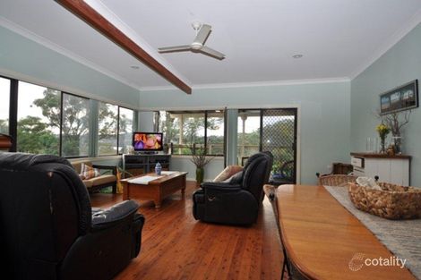 8 Bay View Ave, East Gosford, NSW 2250