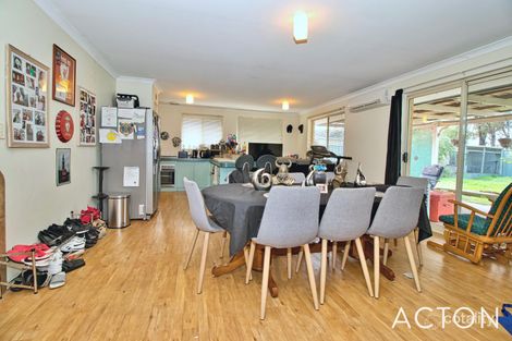 Property photo of 33 Nightingale Way Warnbro WA 6169