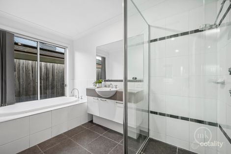 Property photo of 604 Findon Road South Morang VIC 3752