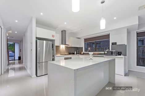 Property photo of 30 Bushlark Crescent Williams Landing VIC 3027
