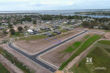 16 Blake Ave, Paynesville, VIC 3880