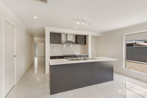 Property photo of 10 Brampton Way Marong VIC 3515