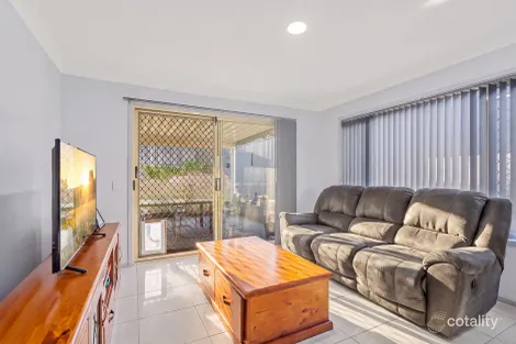 Property photo of 2/18 Rimu Place Nerang QLD 4211
