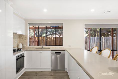Property photo of 26 Sorbonne Drive Sunbury VIC 3429