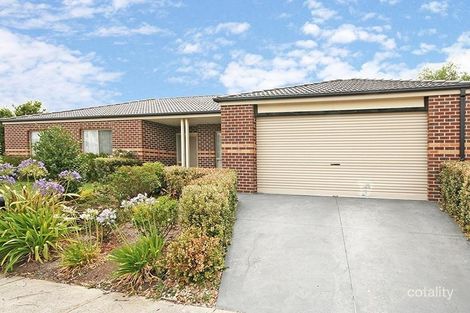 4 Longhirst Ave, Cranbourne, VIC 3977
