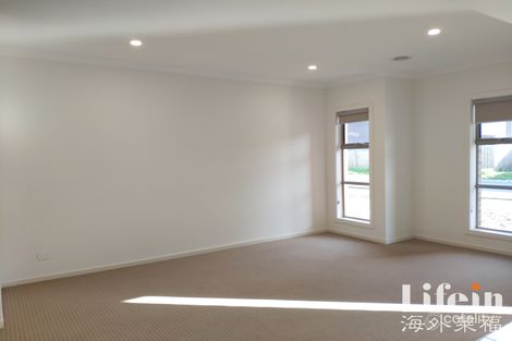 Property photo of 51 Squadron Road Point Cook VIC 3030