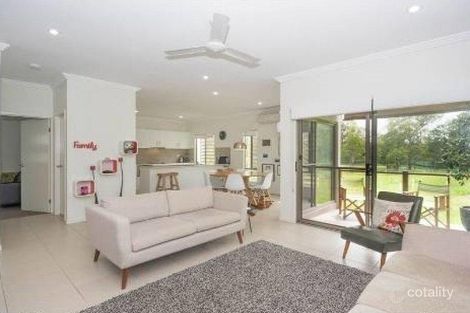 Property photo of 16 Careel Close Helensvale QLD 4212