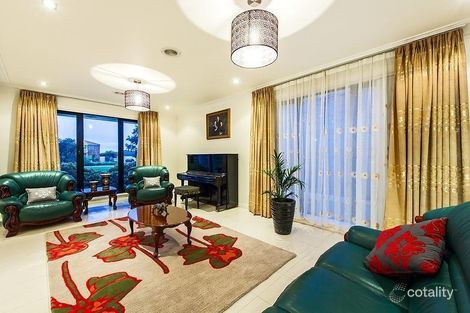Property photo of 31 Cairnlea Drive Cairnlea VIC 3023