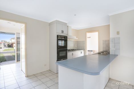 Property photo of 16 Papworth Place Meadow Heights VIC 3048