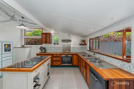 16 Echlin St, West End, QLD 4810