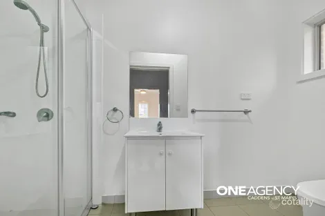 Property photo of 3 Tango Close Jordan Springs NSW 2747