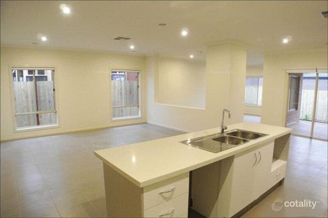 Property photo of 4 Goldstone Court Keysborough VIC 3173