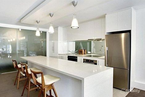 Property photo of 2/15 Collins Street Melbourne VIC 3000