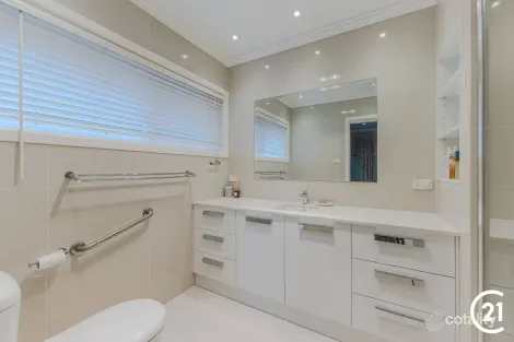 Property photo of 8 Blue Gum Street Forbes NSW 2871