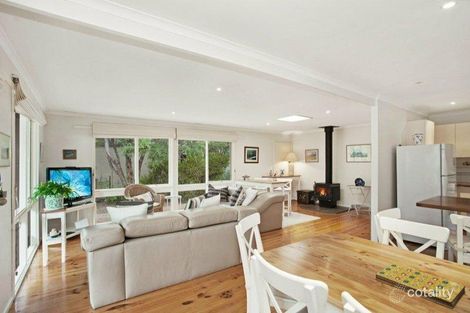 Property photo of 17 Sinclair Street Blairgowrie VIC 3942