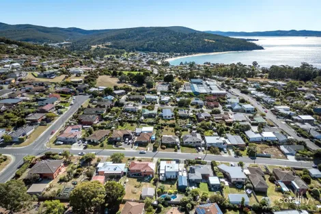 Property photo of 14 Tingira Road Blackmans Bay TAS 7052