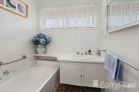 Property photo of 1/24 Prospect Avenue Belmont VIC 3216