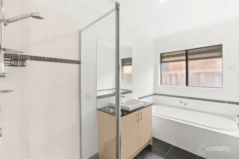 Property photo of 5 Impression Avenue Tarneit VIC 3029