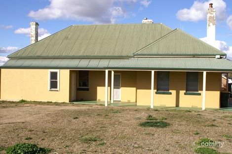 Property photo of 26 George Weily Place Orange NSW 2800