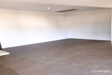 Property photo of 2 Flintwood Street Rural View QLD 4740