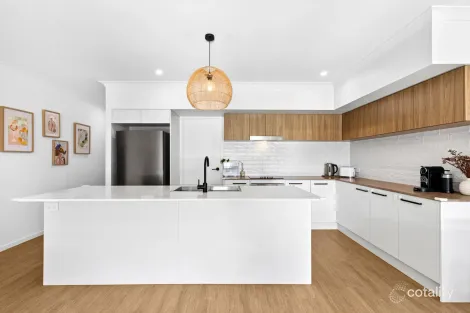 Property photo of 50 Valley Crescent Palmview QLD 4553