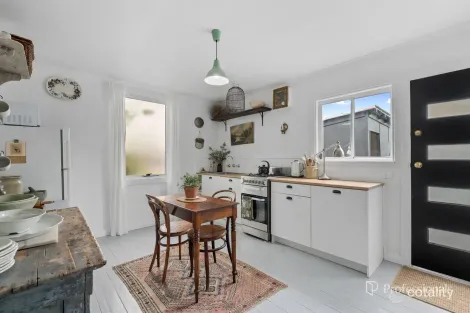 Property photo of 121 Loch Street Maryborough VIC 3465