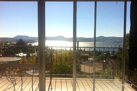 2/311 Churchill Ave, Sandy Bay, TAS 7005