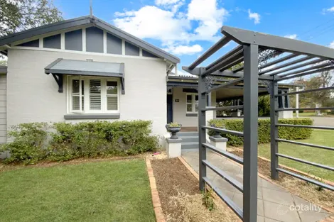 Property photo of 39 Oxford Street Forbes NSW 2871