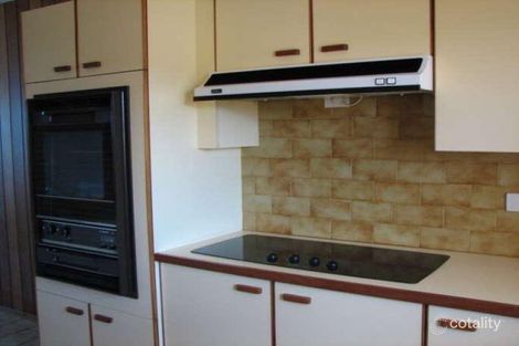 Property photo of 4/16-17 Pacific Parade Yamba NSW 2464