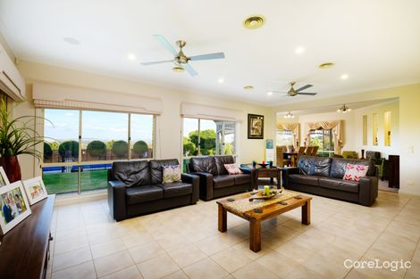 Property photo of 12 Peak Rise Table Top NSW 2640