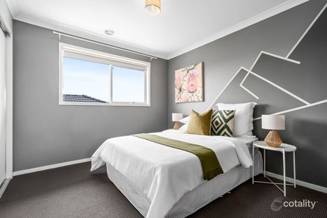 Property photo of 31 Light Horse Circuit Sunbury VIC 3429