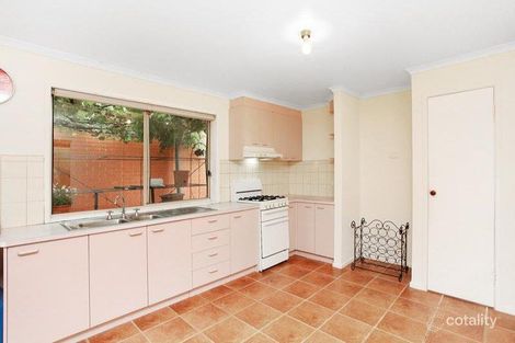 Property photo of 2 St Lawrence Close Werribee VIC 3030