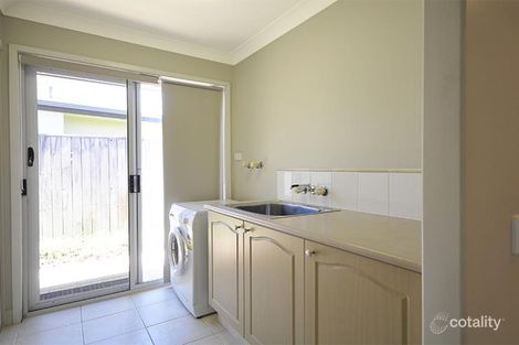 Property photo of 29 Gumleaf Drive Molendinar QLD 4214