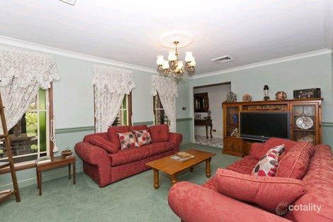 Property photo of 4 Cliff Place Cranebrook NSW 2749