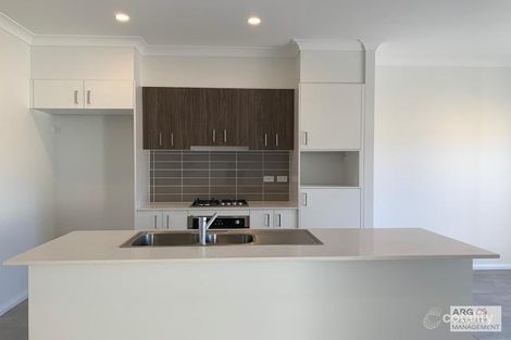 Property photo of 6 Jervis Lane South Ripley QLD 4306