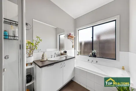 Property photo of 38 Baltimore Drive Point Cook VIC 3030