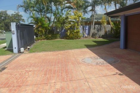 Property photo of 60 Point Cartwright Drive Buddina QLD 4575