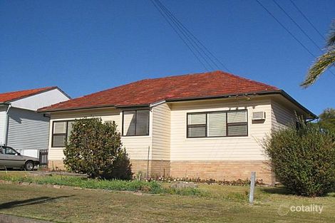 17 Milne St, Shortland, NSW 2307