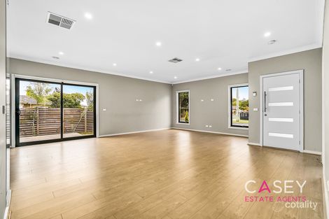 Property photo of 5 Sharpe Street Cranbourne VIC 3977
