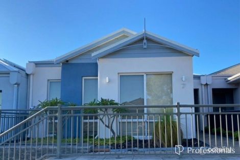 Property photo of 7 Coldstream Pass Ellenbrook WA 6069