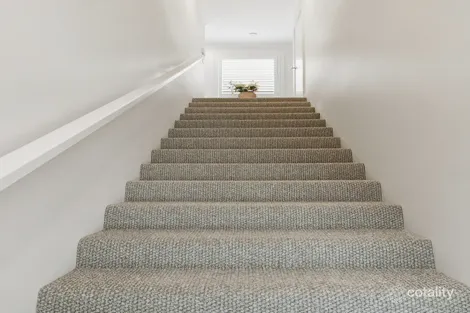 Property photo of 2/19 Paul Circuit Tullimbar NSW 2527