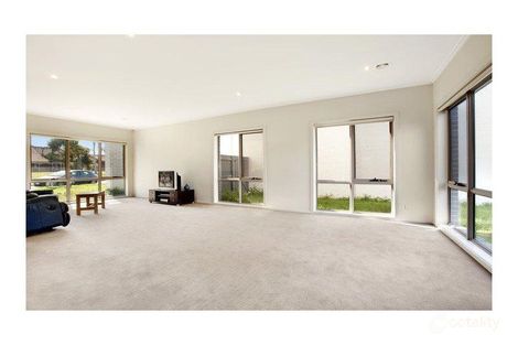 Property photo of 20 Cade Way Parkville VIC 3052