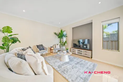 Property photo of 8 Vincent Road Dianella WA 6059