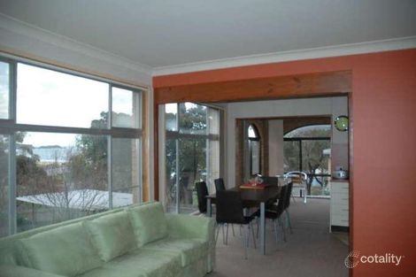 2 Holden Ave, Kiama, NSW 2533